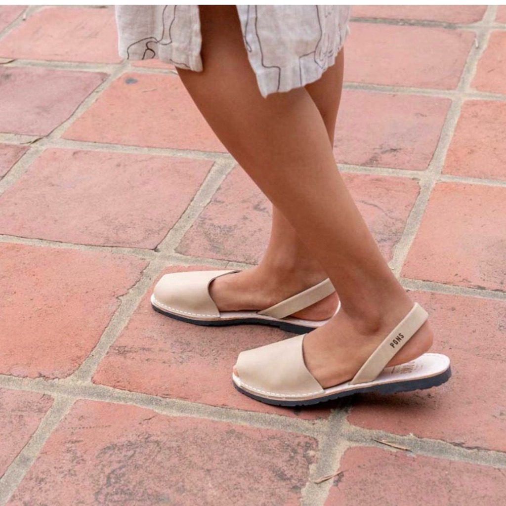 Pons Leather Sandals In Taupe